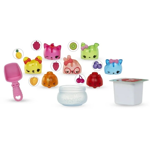 Bundle: Disney Princess Necklace Activity & Num Noms Series 2 - Jelly Bean - Picture 3 of 3